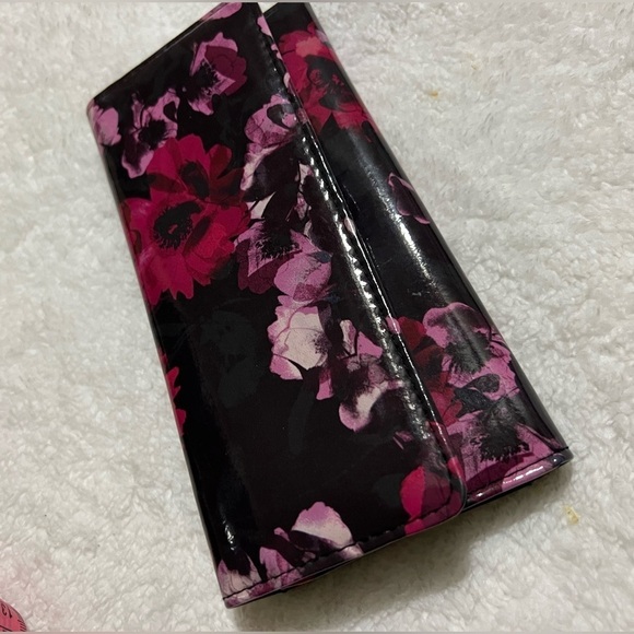 Flora Black Pink Wallet - Picture 6 of 8